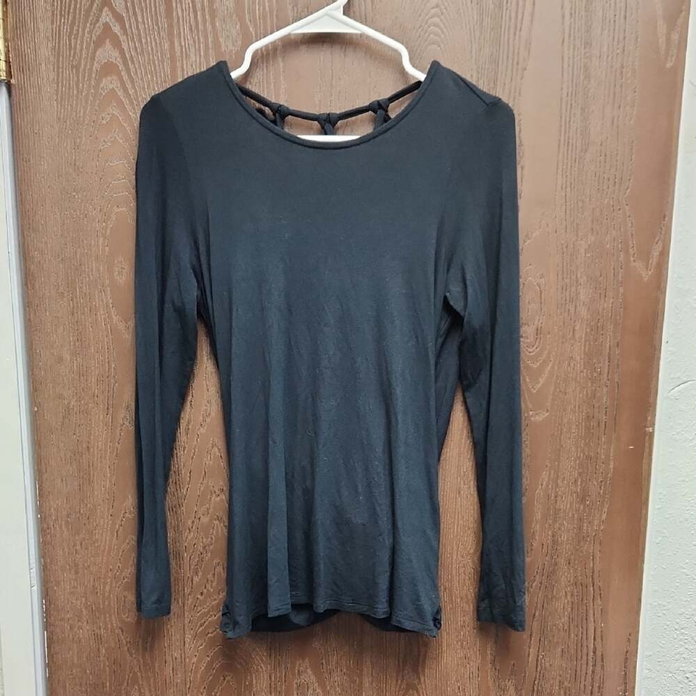 VENUS Black Long Sleeve Tee